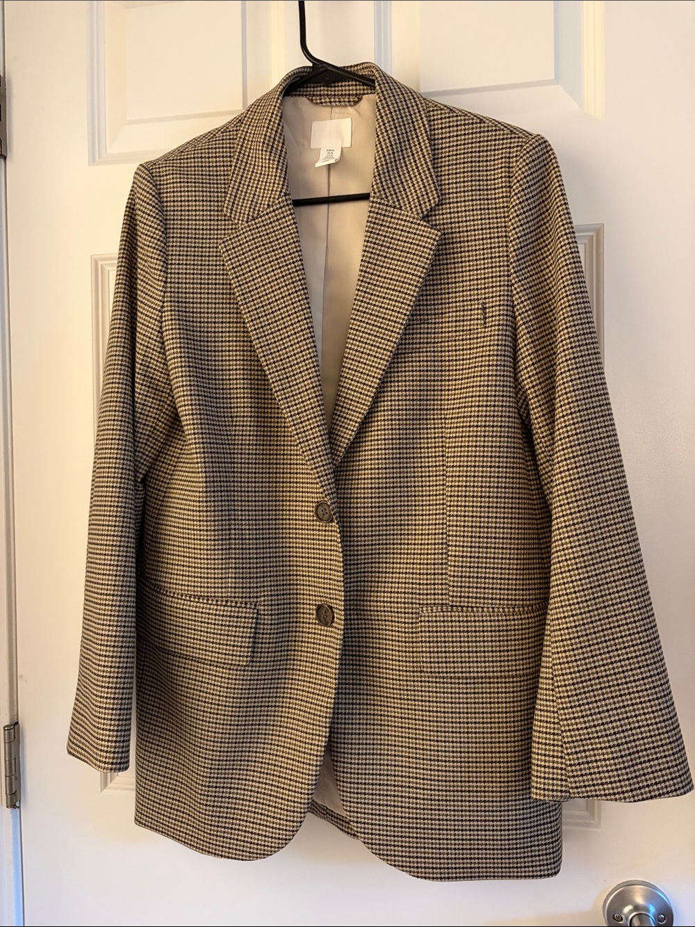 H&M Beige and Black Houndstooth Blazer